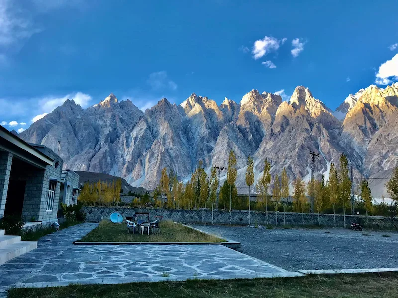 World Roof Hotel Passu