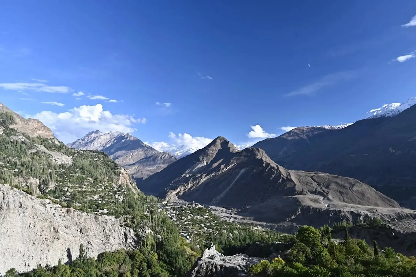 Hunza Tour Packages Child