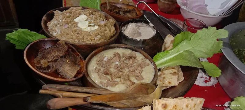Hunza local food - Chapshuro and Apricot Cake