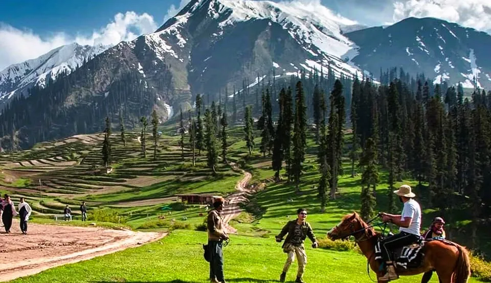 Hunza Tour Packages Child